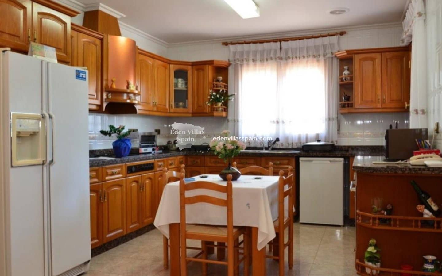 6 slaapkamer Villa te koop in Alicante stad met zwembad - € 920.000 (Ref: 8681647)