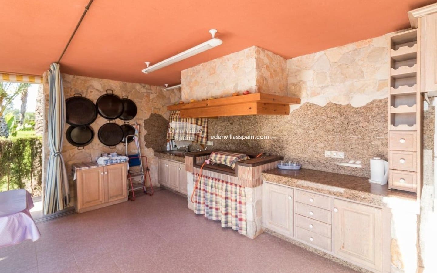 6 slaapkamer Villa te koop in Alicante stad met zwembad - € 920.000 (Ref: 8681647)