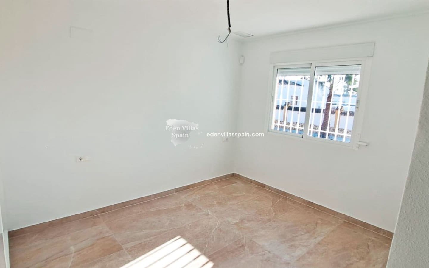 3 makuuhuone Maalaistalo myytävänä paikassa Alicante kaupunki - 365 000 € (Ref: 8758614)