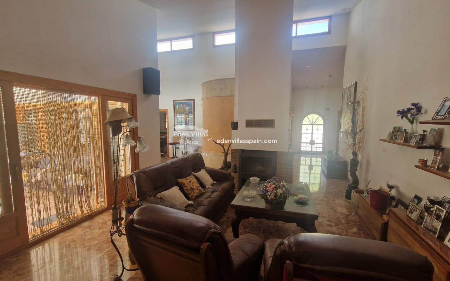 4 soveværelse Finca/Landehus til salg i Alicante by med swimmingpool - € 690.000 (Ref: 8769665)