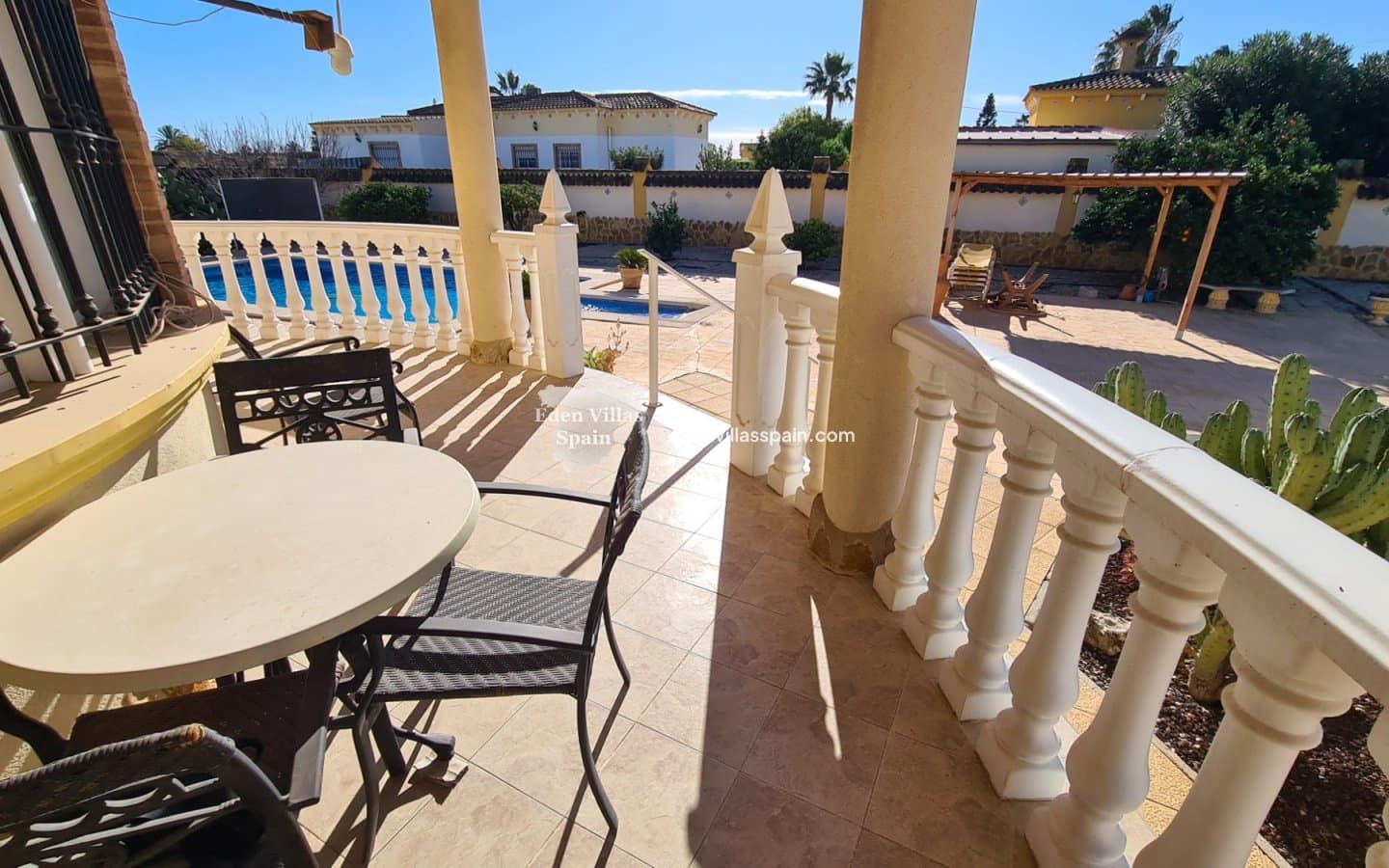 3 slaapkamer Finca/Landhuis te koop in Catral met zwembad - € 329.000 (Ref: 8777461)