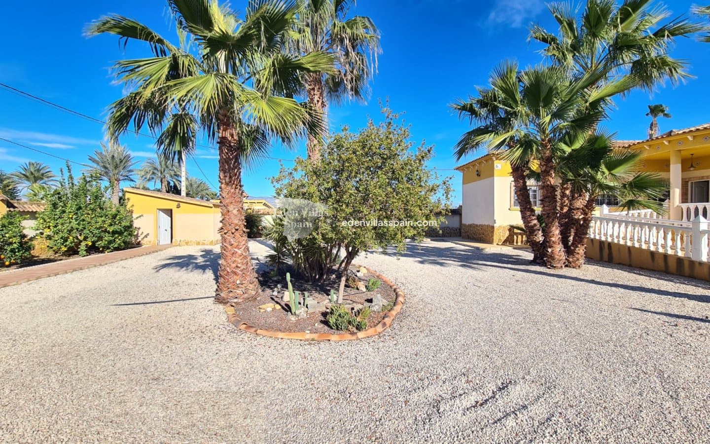 3 slaapkamer Finca/Landhuis te koop in Catral met zwembad - € 329.000 (Ref: 8777461)