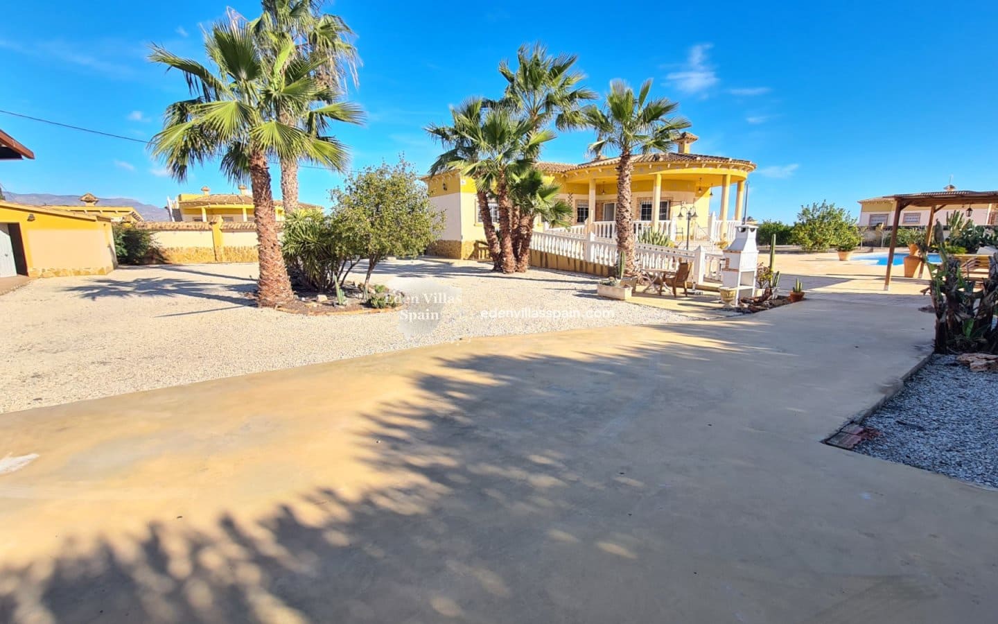 3 slaapkamer Finca/Landhuis te koop in Catral met zwembad - € 329.000 (Ref: 8777462)