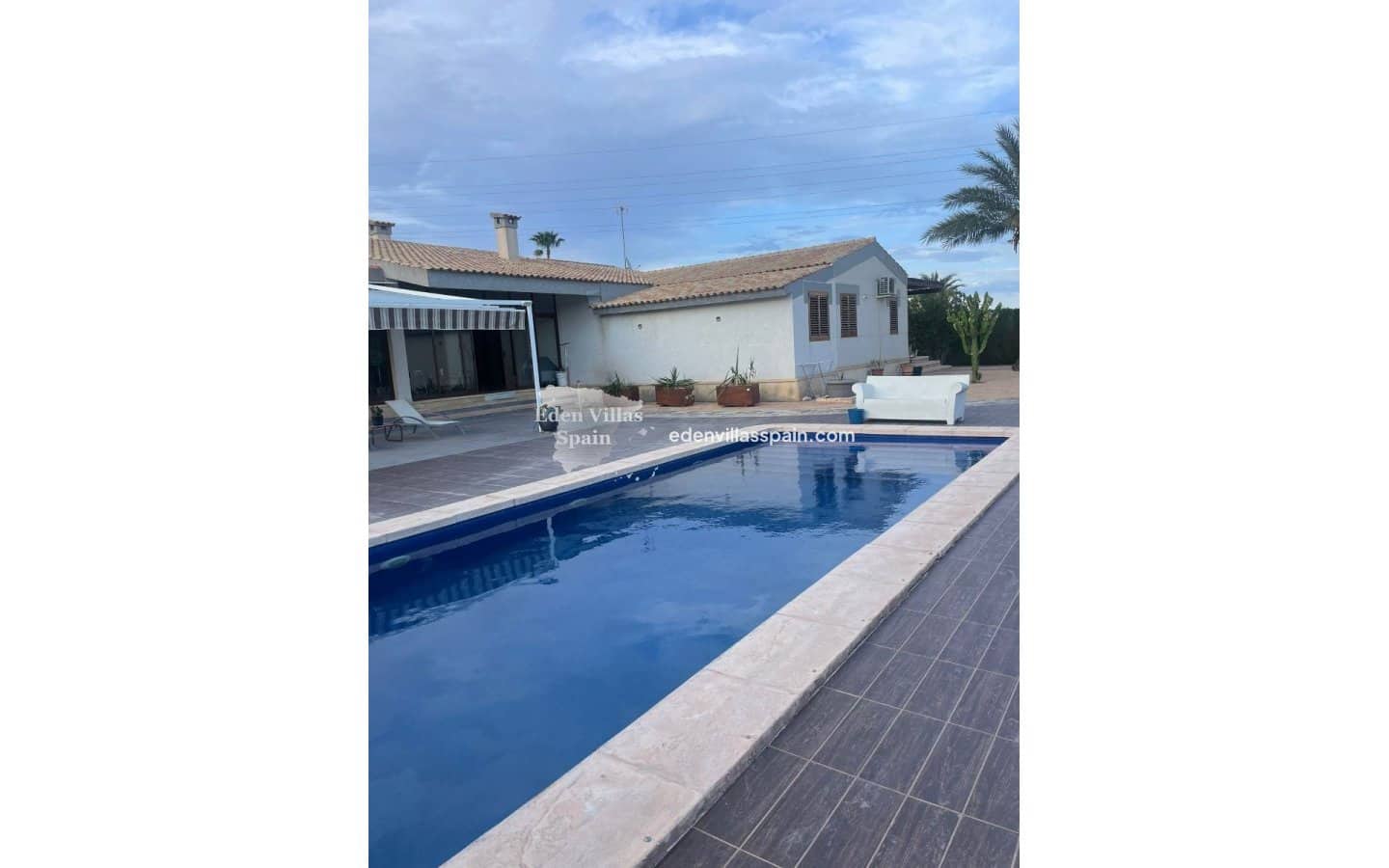 4 Zimmer Villa zu verkaufen in Elche / Elx mit Pool - 690.000 € (Ref: 8782208)