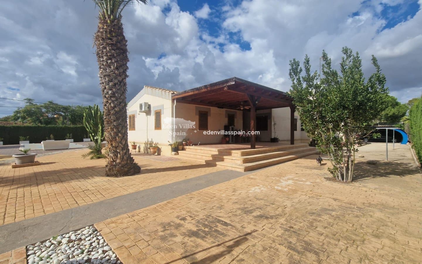 4 soveværelse Villa til salg i Alicante by med swimmingpool - € 690.000 (Ref: 8782211)