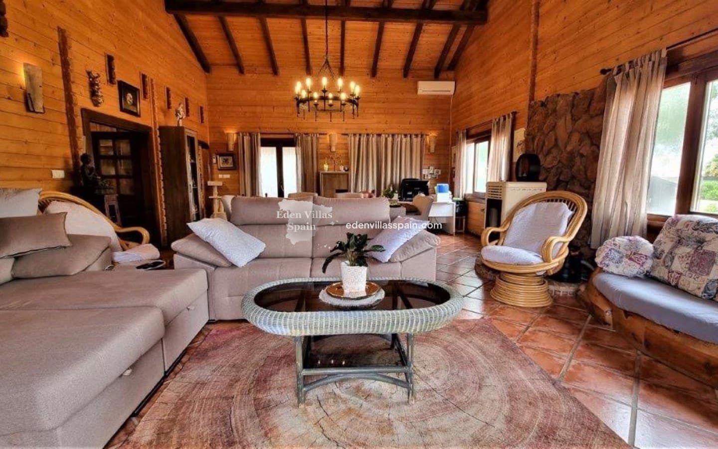 4 bedroom Villa for sale in Alicante / Alacant city with pool - € 975,000 (Ref: 8807356)