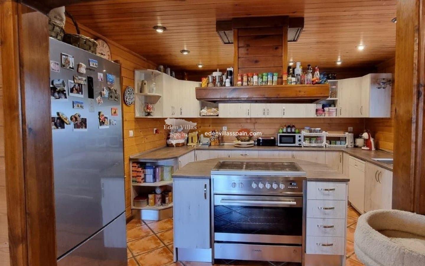 4 bedroom Villa for sale in Alicante / Alacant city with pool - € 975,000 (Ref: 8807356)