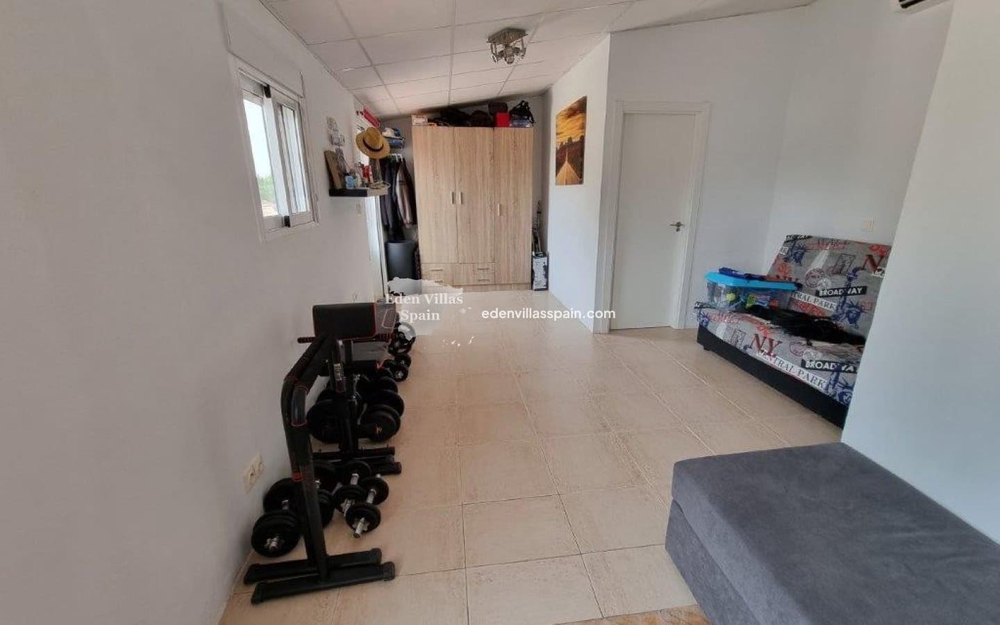 4 bedroom Villa for sale in Alicante / Alacant city with pool - € 975,000 (Ref: 8807356)