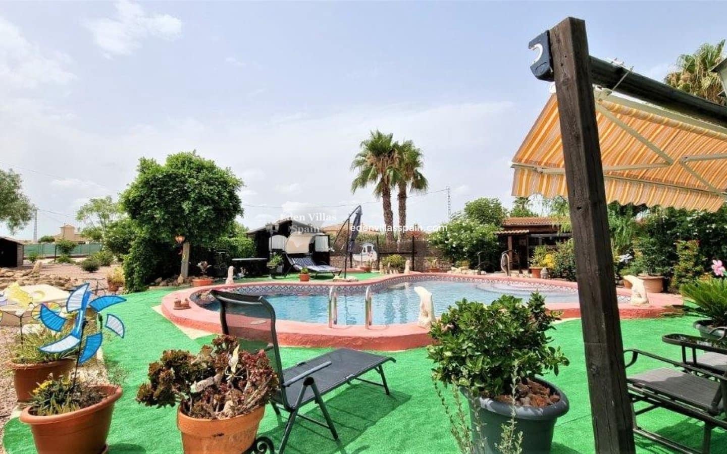 4 bedroom Villa for sale in Alicante / Alacant city with pool - € 975,000 (Ref: 8807356)