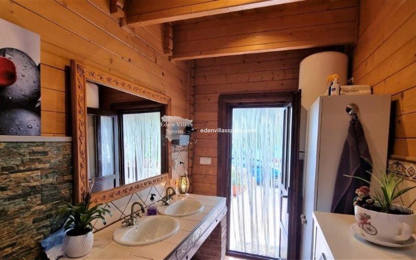 4 bedroom Villa for sale in Alicante / Alacant city with pool - € 975,000 (Ref: 8807356)