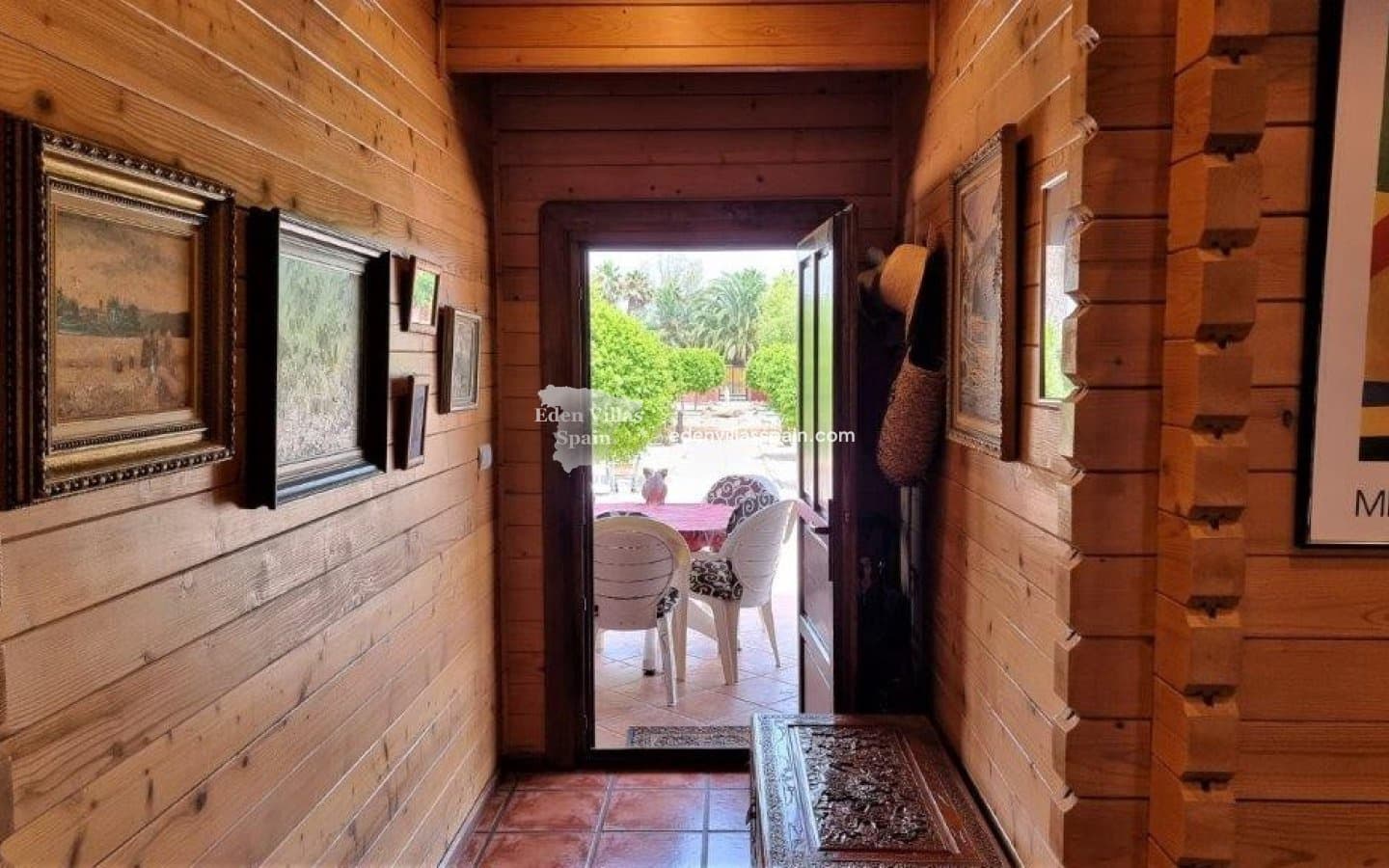 4 bedroom Villa for sale in Alicante / Alacant city with pool - € 975,000 (Ref: 8807356)