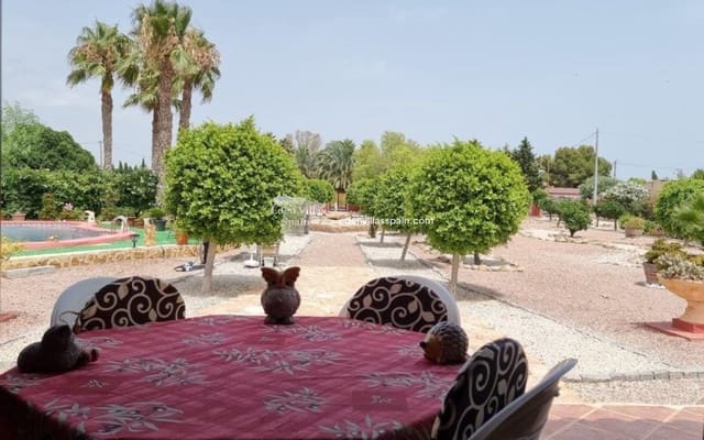 Chalet de 4 habitaciones en Alicante / Alacant ciudad en venta con piscina - 975.000 € (Ref: 8807356)