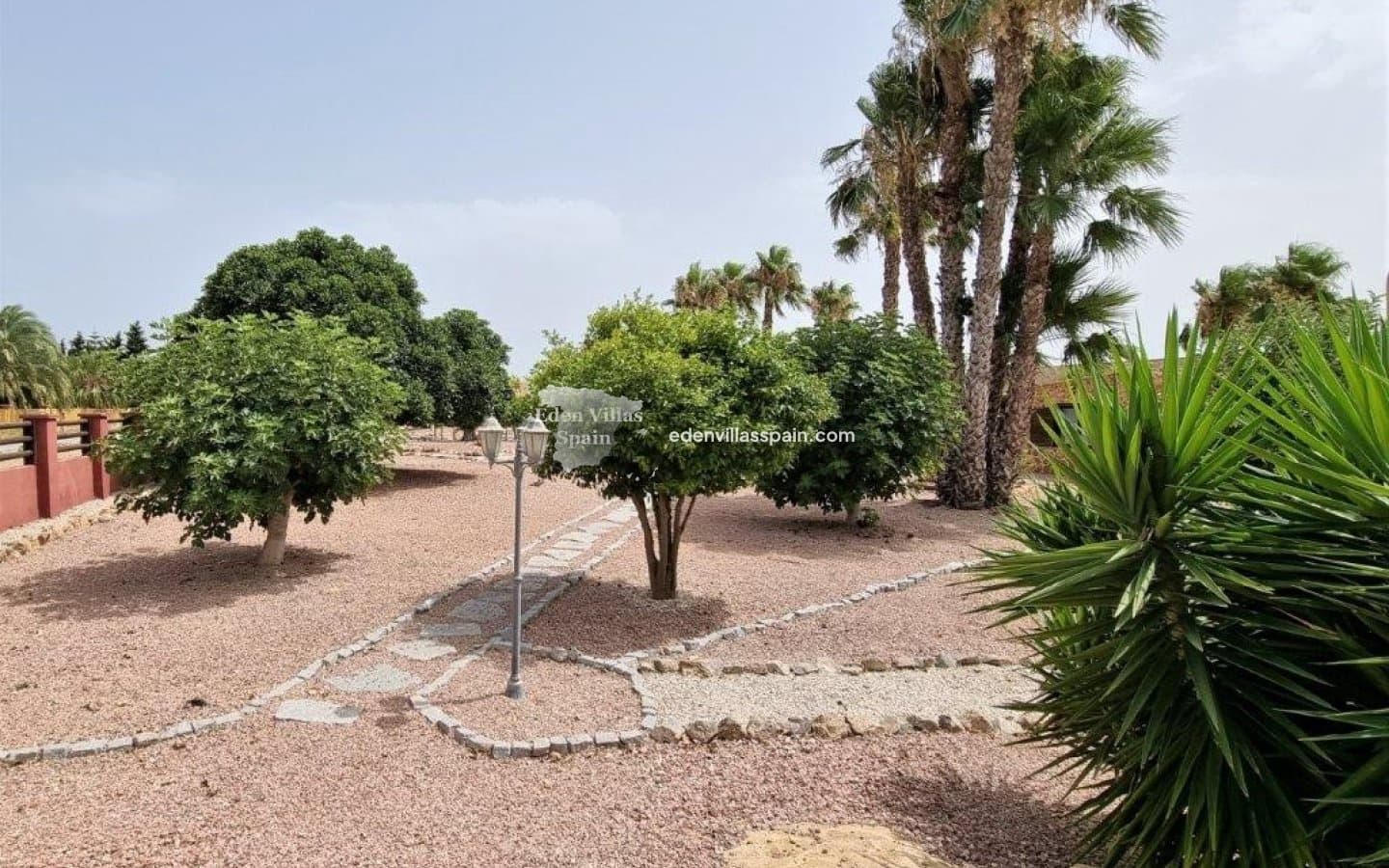 4 bedroom Villa for sale in Alicante / Alacant city with pool - € 975,000 (Ref: 8807356)