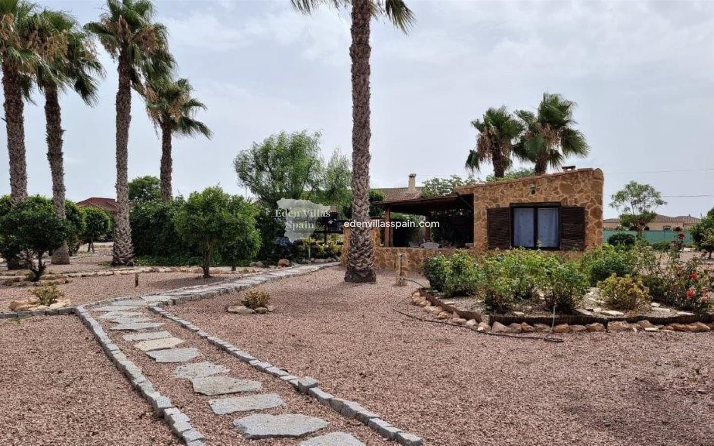 4 bedroom Villa for sale in Alicante / Alacant city with pool - € 975,000 (Ref: 8807356)