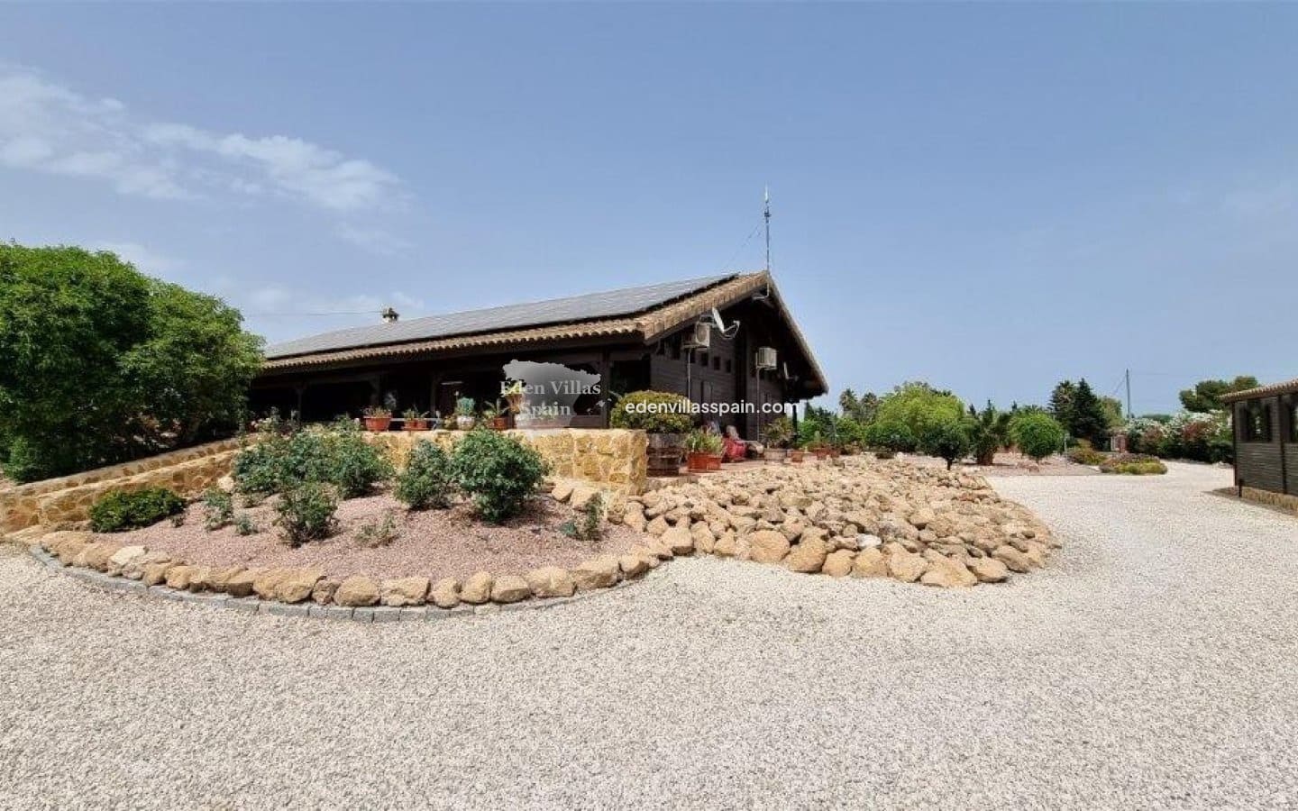 4 bedroom Villa for sale in Alicante / Alacant city with pool - € 975,000 (Ref: 8807356)