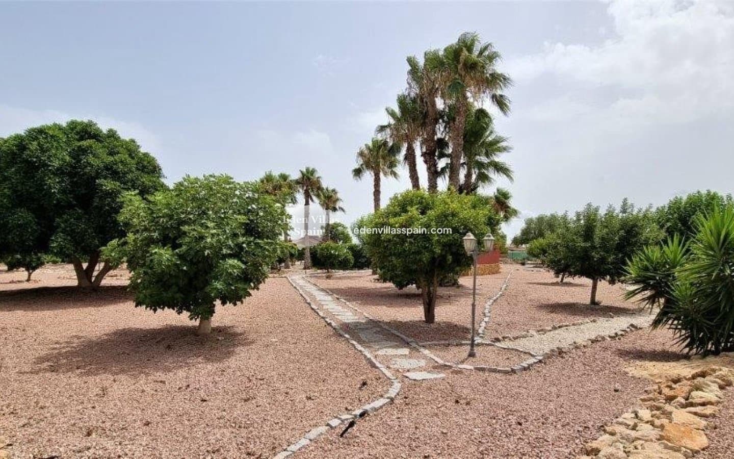 4 bedroom Villa for sale in Alicante / Alacant city with pool - € 975,000 (Ref: 8807356)