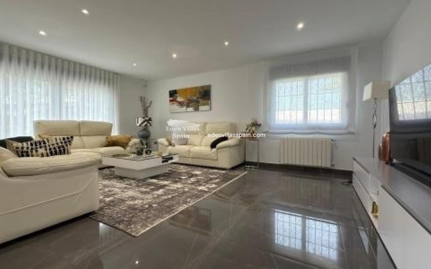 5 slaapkamer Villa te koop in Playa de San Juan met zwembad garage - € 1.499.000 (Ref: 8848717)