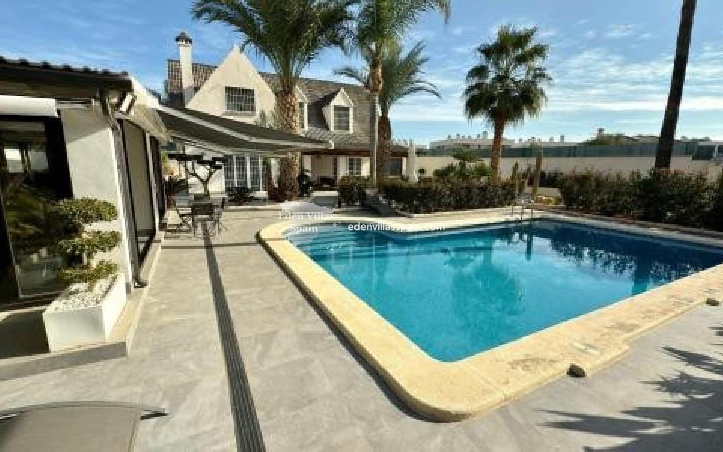 5 slaapkamer Villa te koop in Alicante stad met zwembad - € 1.499.000 (Ref: 8848718)