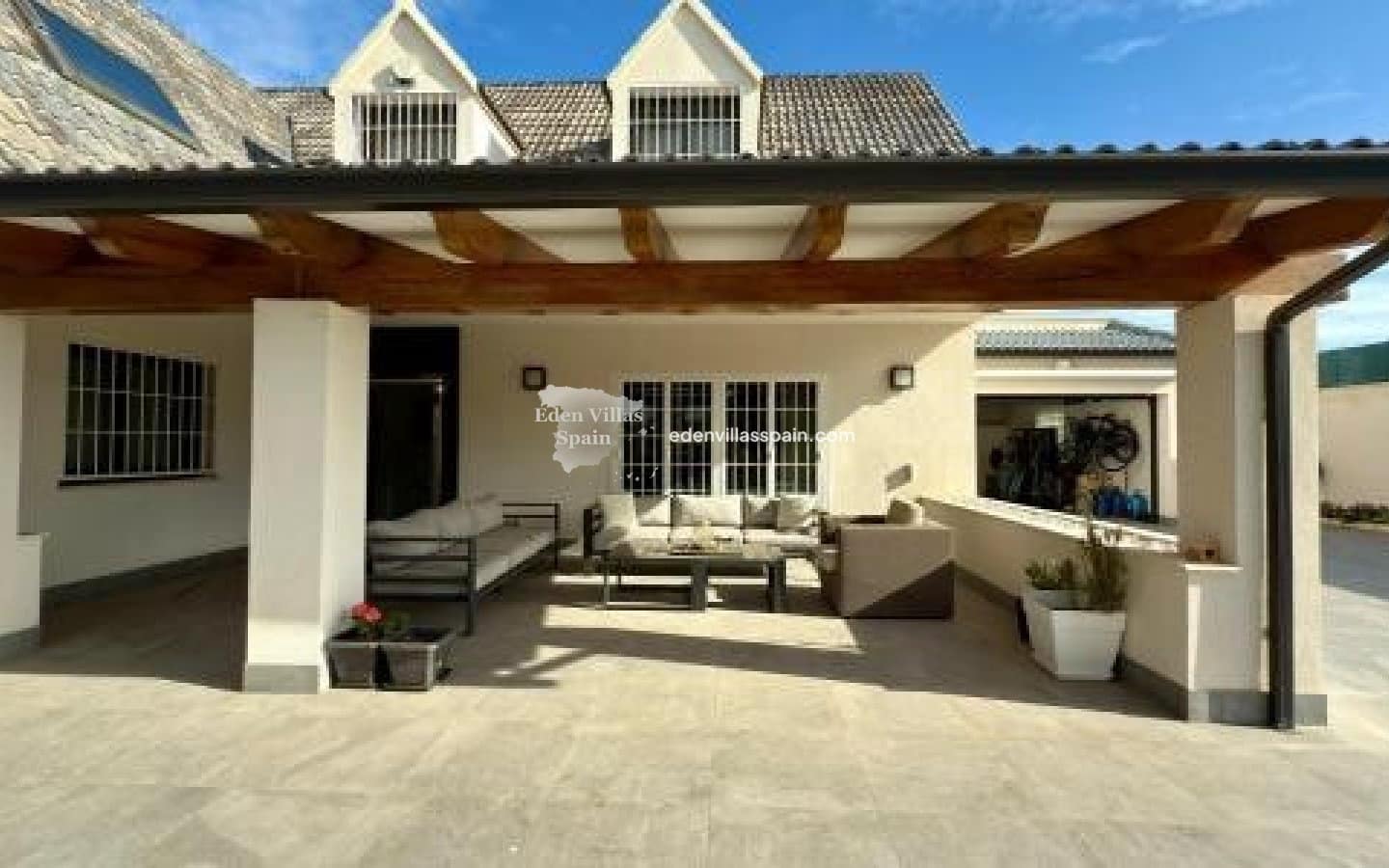 5 slaapkamer Villa te koop in Alicante stad met zwembad - € 1.499.000 (Ref: 8848718)