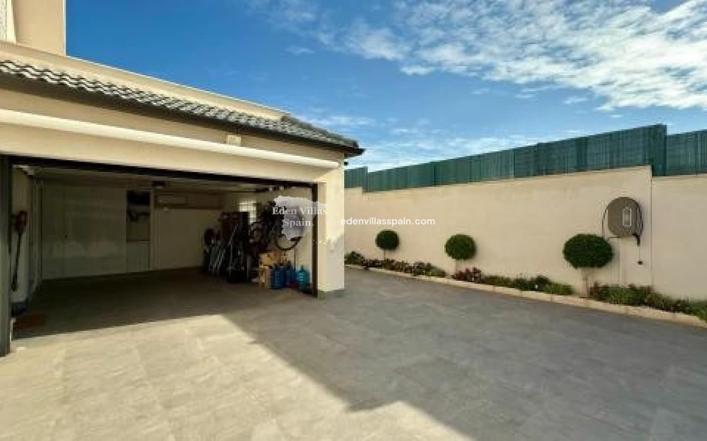 5 slaapkamer Villa te koop in Alicante stad met zwembad - € 1.499.000 (Ref: 8848718)