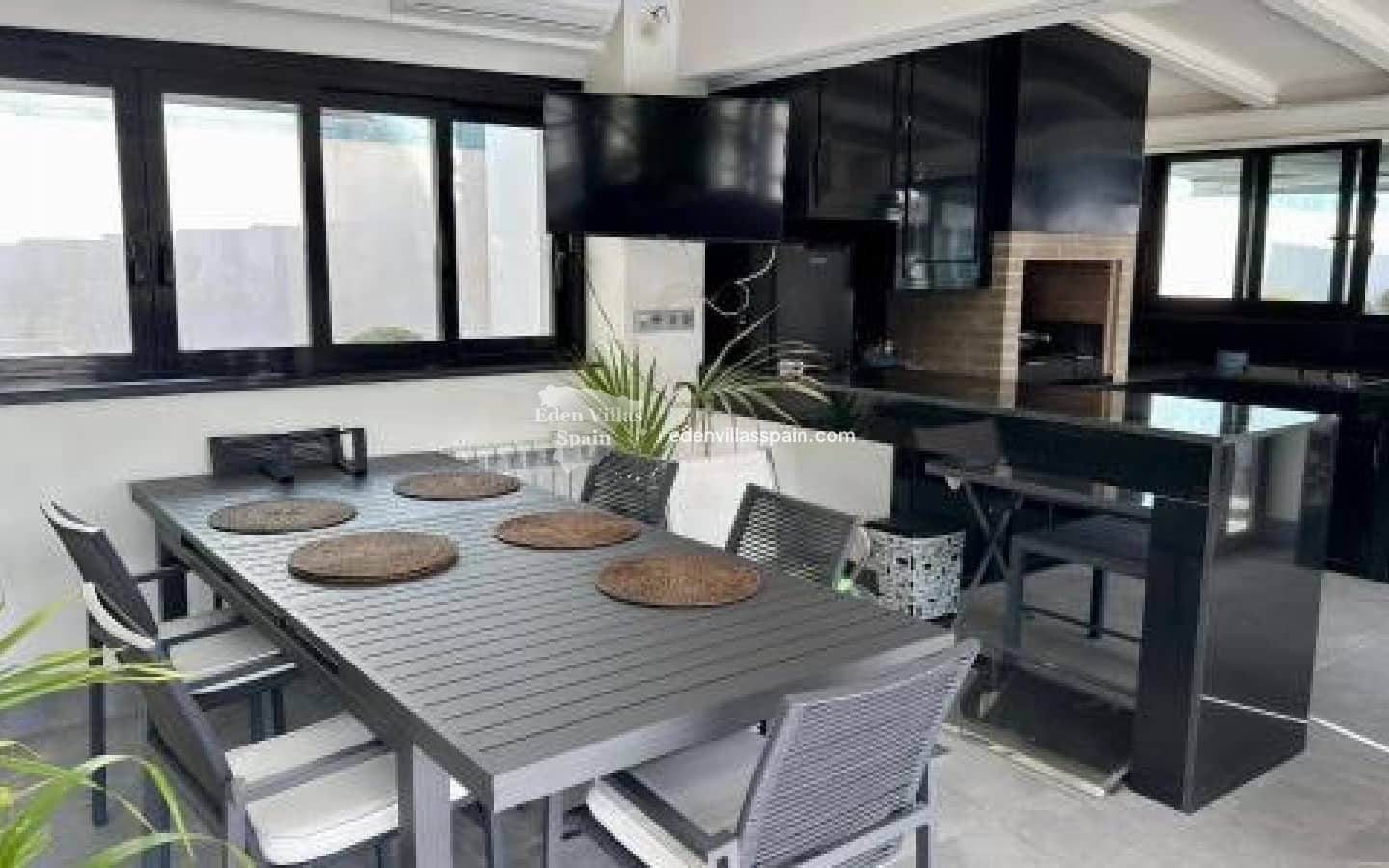 5 slaapkamer Villa te koop in Alicante stad met zwembad - € 1.499.000 (Ref: 8848718)