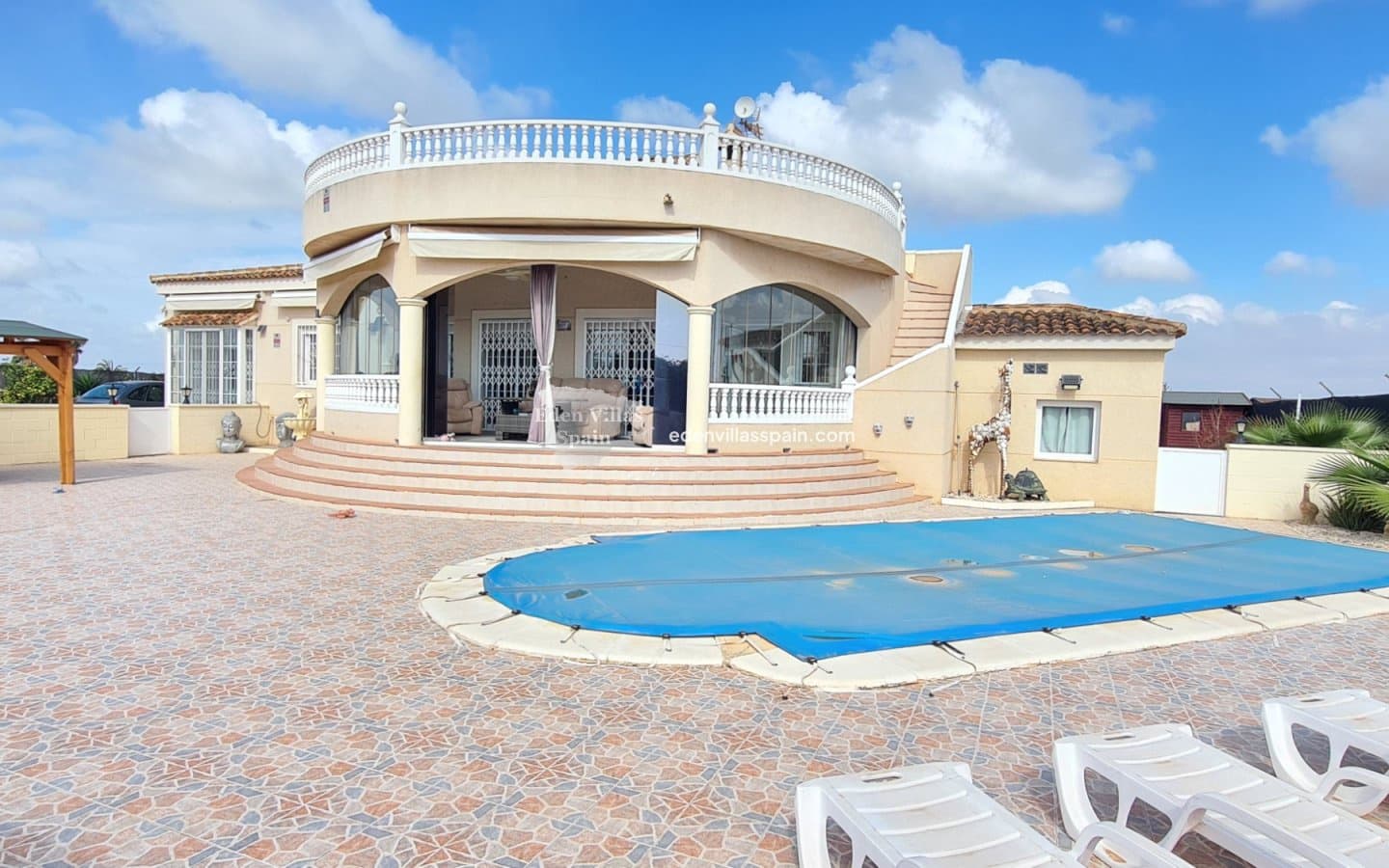 3 bedroom Villa for sale in Elche / Elx with pool - € 450,000 (Ref: 8857928)