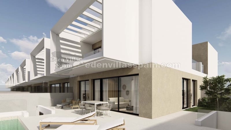 Casa de 3 habitaciones en Alicante / Alacant ciudad en venta con piscina - 389.000 € (Ref: 8887000)