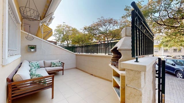 4 Zimmer Bungalow zu verkaufen in Alicante / Alacant Stadt mit Pool - 325.000 € (Ref: 8895349)