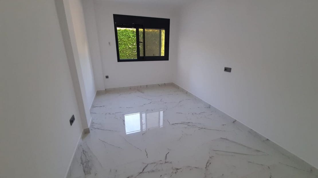 Chalet de 4 habitaciones en Orihuela Costa en venta con piscina - 1.100.000 € (Ref: 8895900)