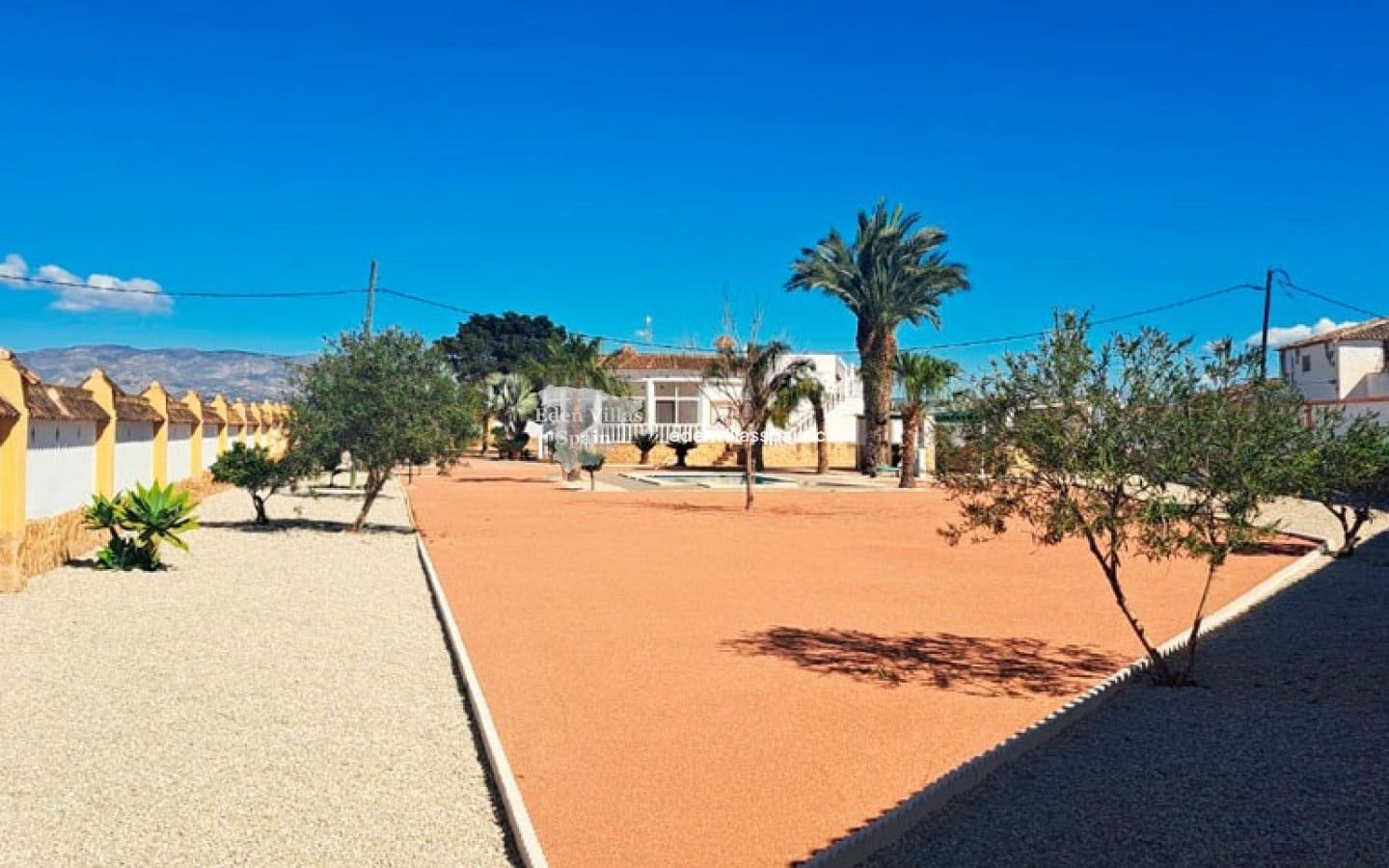 4 slaapkamer Villa te koop in Catral met zwembad garage - € 435.000 (Ref: 8901546)