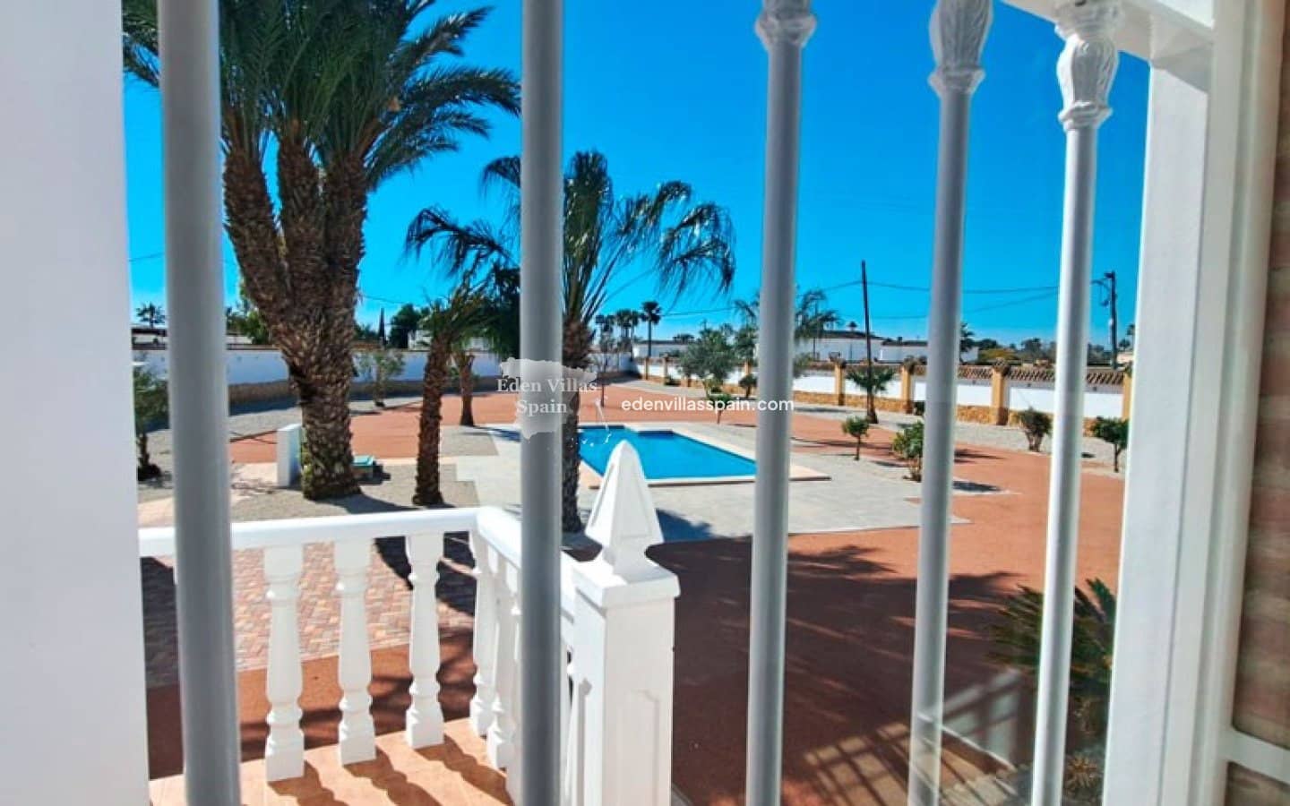 4 soveværelse Finca/Landehus til salg i Alicante by med swimmingpool garage - € 435.000 (Ref: 8901548)