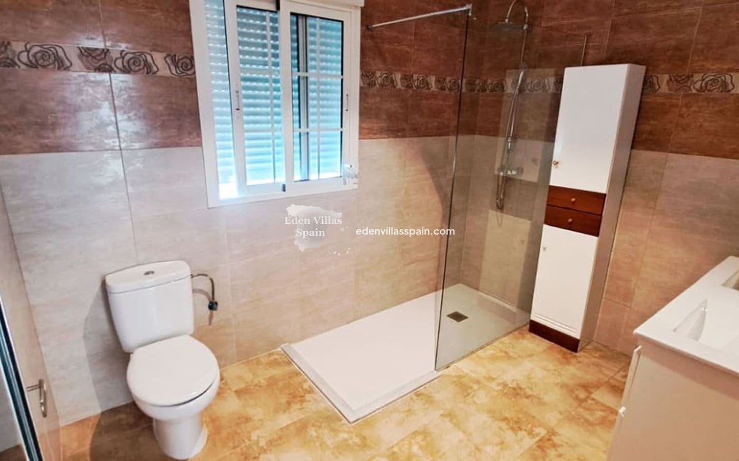 4 soveværelse Finca/Landehus til salg i Alicante by med swimmingpool garage - € 435.000 (Ref: 8901548)