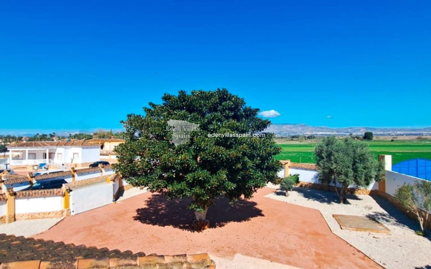 4 soveværelse Finca/Landehus til salg i Alicante by med swimmingpool garage - € 435.000 (Ref: 8901548)