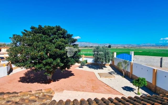 4 soveværelse Finca/Landehus til salg i Alicante by med swimmingpool garage - € 435.000 (Ref: 8901548)
