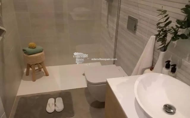 3 chambre Villa/Maison Semi-Mitoyenne à vendre à Daya Nueva avec piscine - 299 000 € (Ref: 8904729)