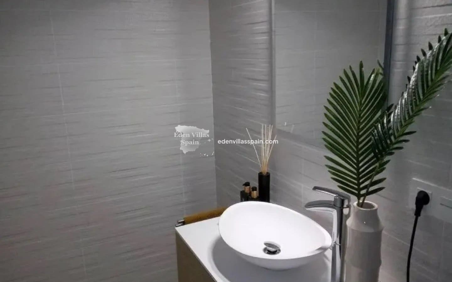 3 quarto Moradia Geminada para venda em Daya Nueva com piscina - 299 000 € (Ref: 8904729)