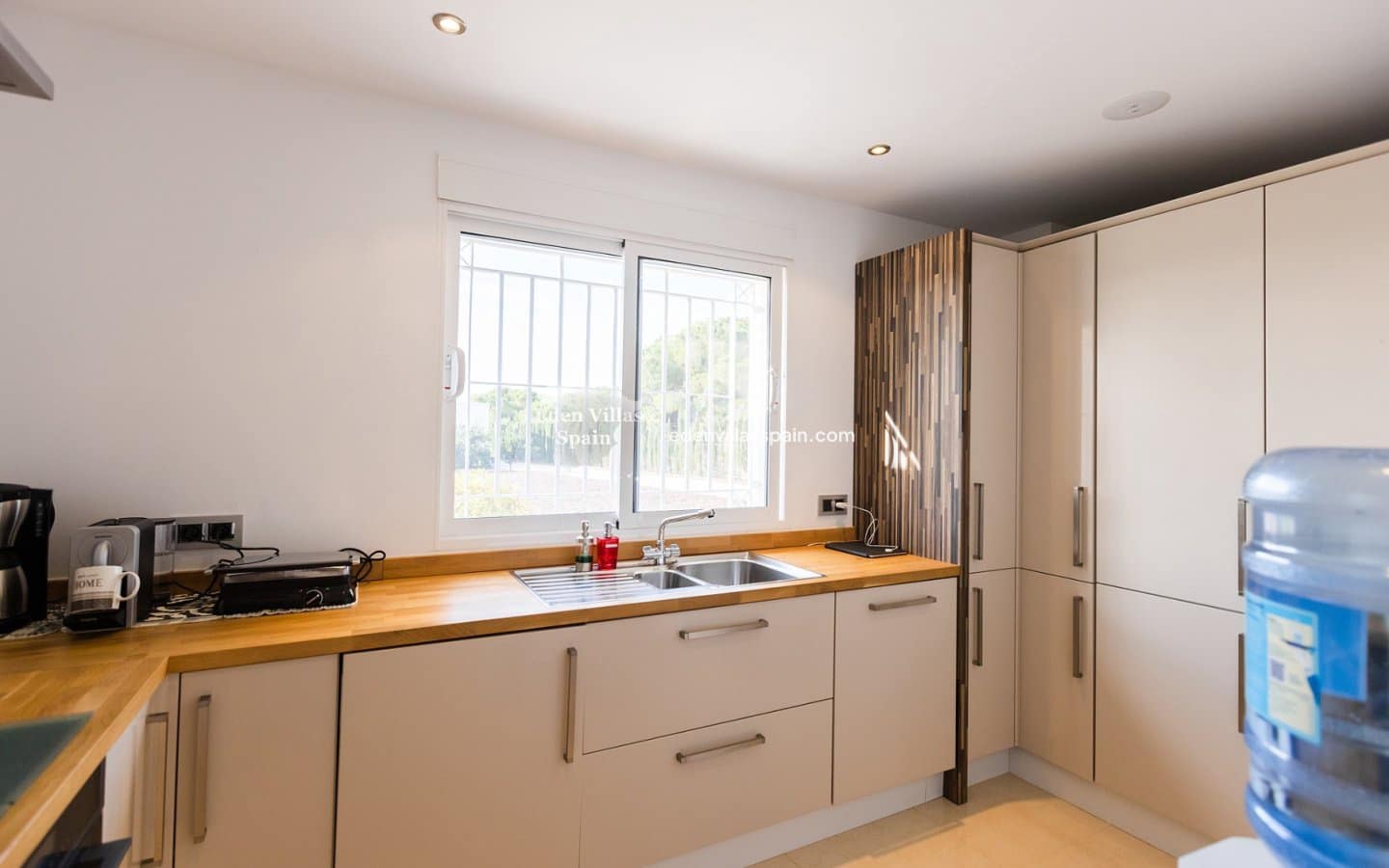 9 soveværelse Finca/Landehus til salg i Elche / Elx med swimmingpool - € 2.000.000 (Ref: 9004164)