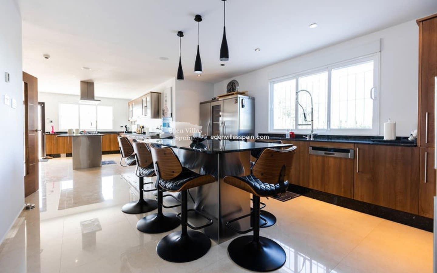 9 soveværelse Finca/Landehus til salg i Elche / Elx med swimmingpool - € 2.000.000 (Ref: 9004164)