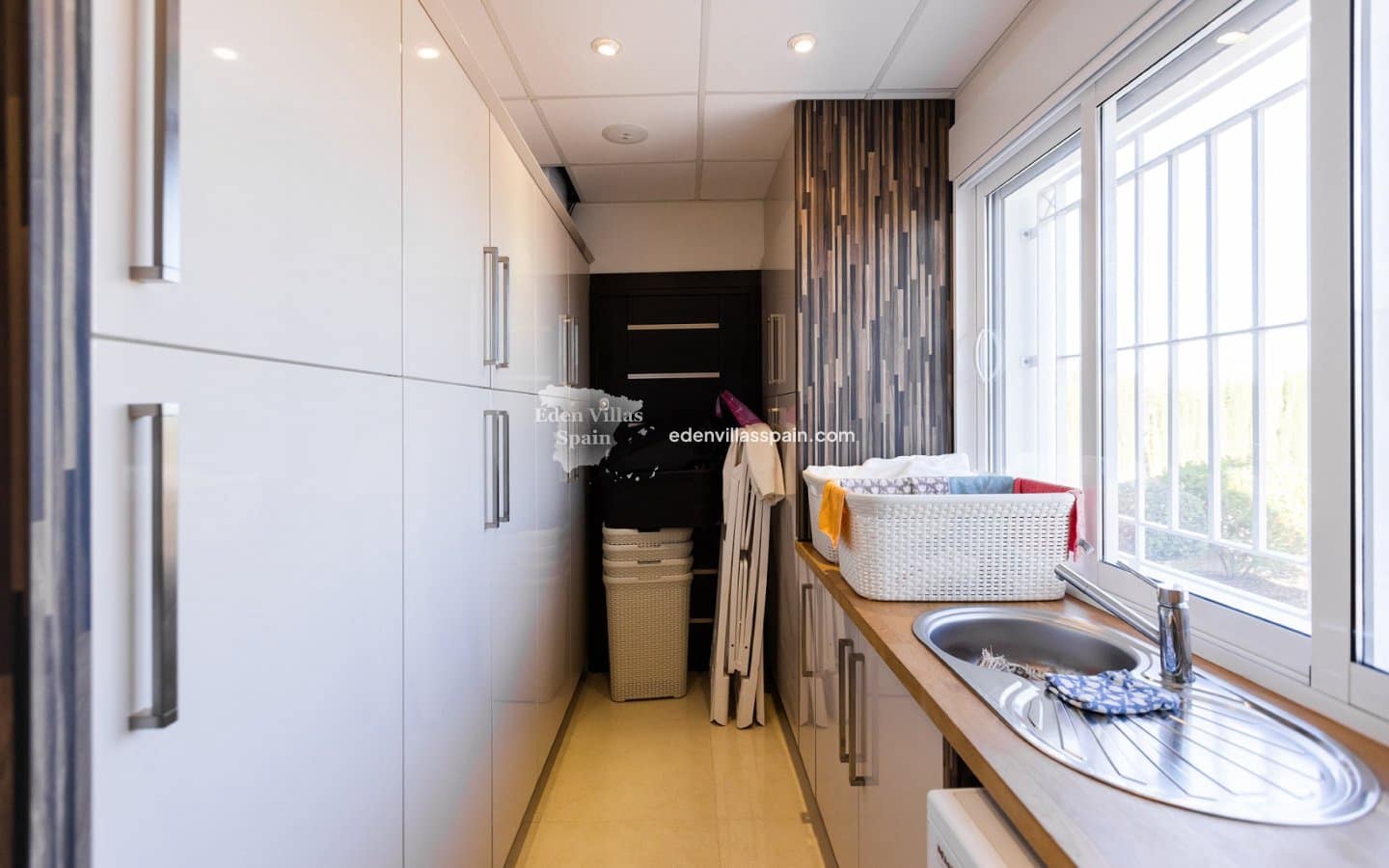 9 soveværelse Finca/Landehus til salg i Elche / Elx med swimmingpool - € 2.000.000 (Ref: 9004164)