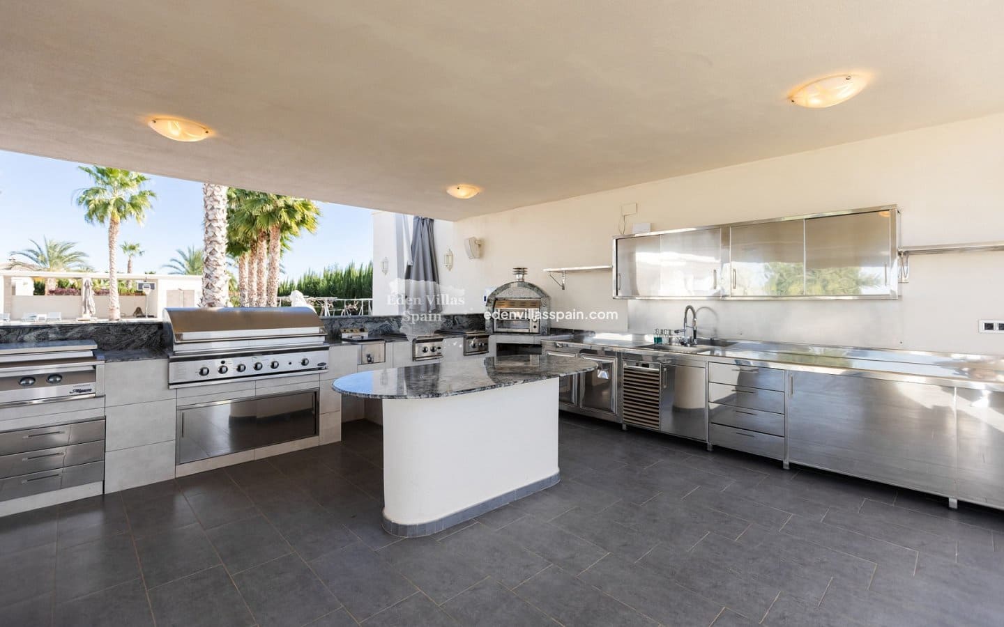 9 soveværelse Finca/Landehus til salg i Elche / Elx med swimmingpool - € 2.000.000 (Ref: 9004164)