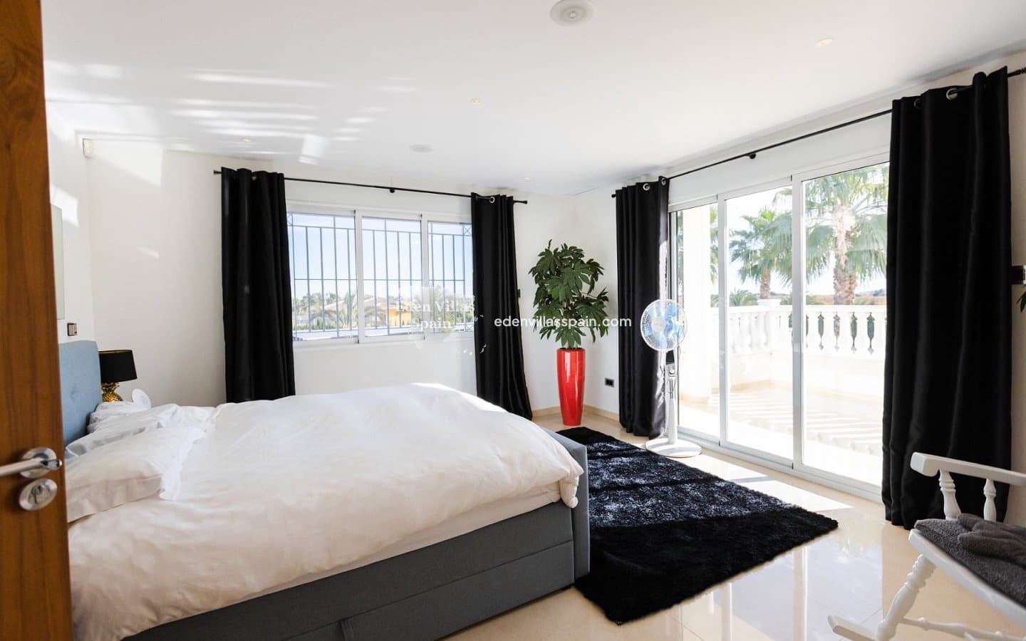 9 soveværelse Finca/Landehus til salg i Elche / Elx med swimmingpool - € 2.000.000 (Ref: 9004164)