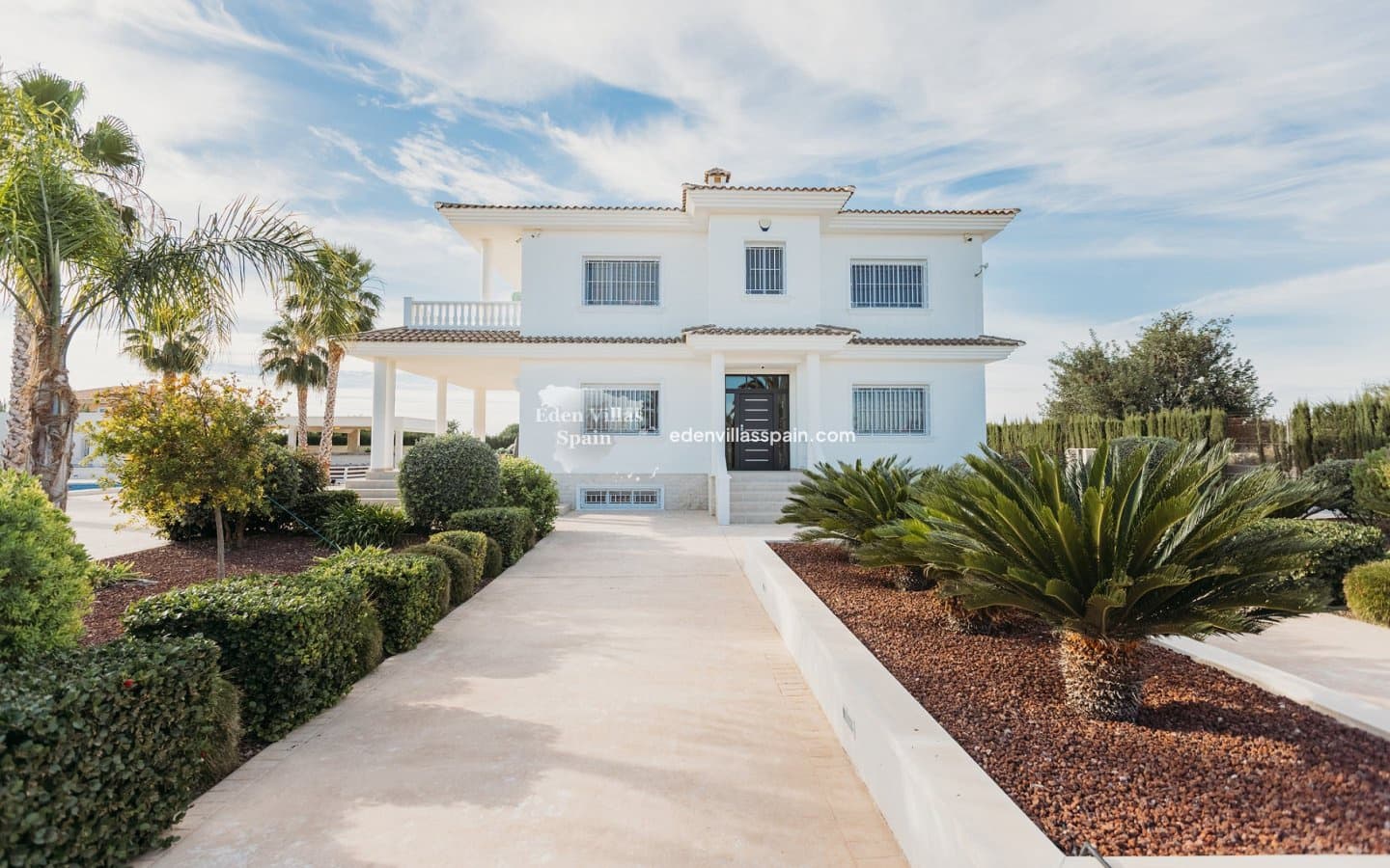 9 soveværelse Finca/Landehus til salg i Elche / Elx med swimmingpool - € 2.000.000 (Ref: 9004164)