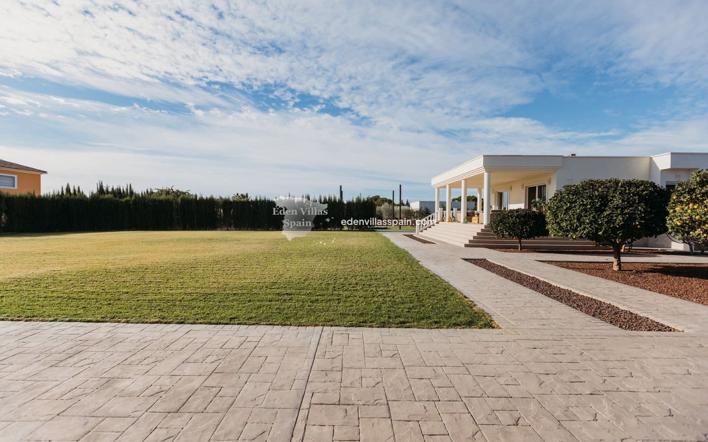 9 soveværelse Finca/Landehus til salg i Santa Pola med swimmingpool - € 2.000.000 (Ref: 9009359)