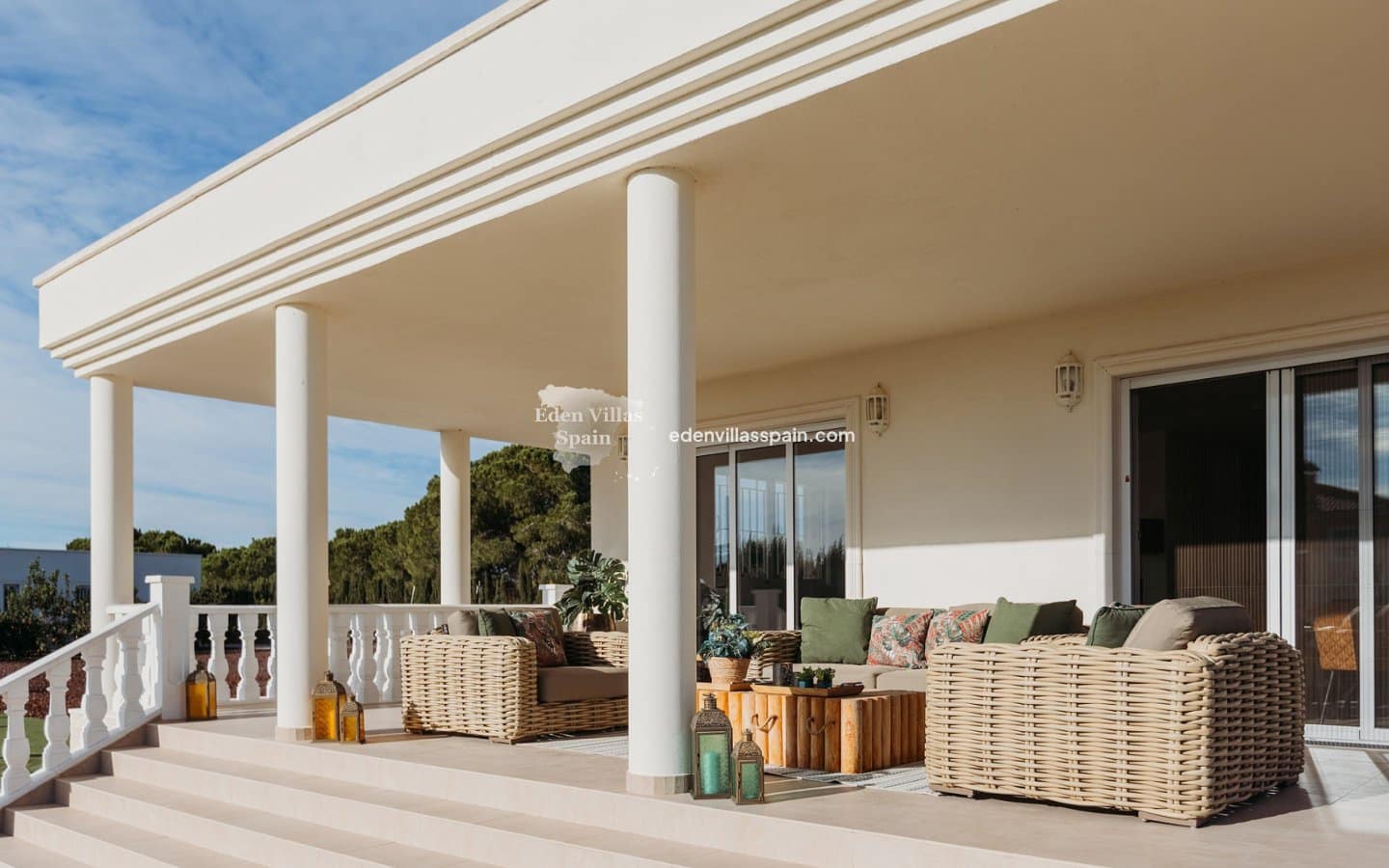 9 soveværelse Finca/Landehus til salg i Santa Pola med swimmingpool - € 2.000.000 (Ref: 9009359)