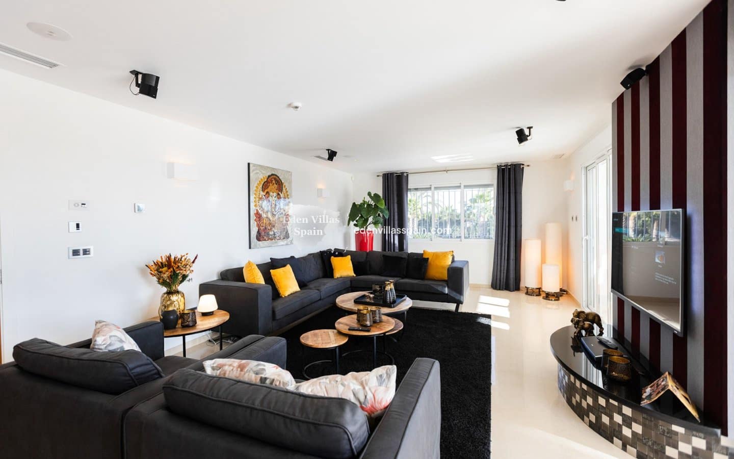 9 soveværelse Finca/Landehus til salg i Santa Pola med swimmingpool - € 2.000.000 (Ref: 9009359)