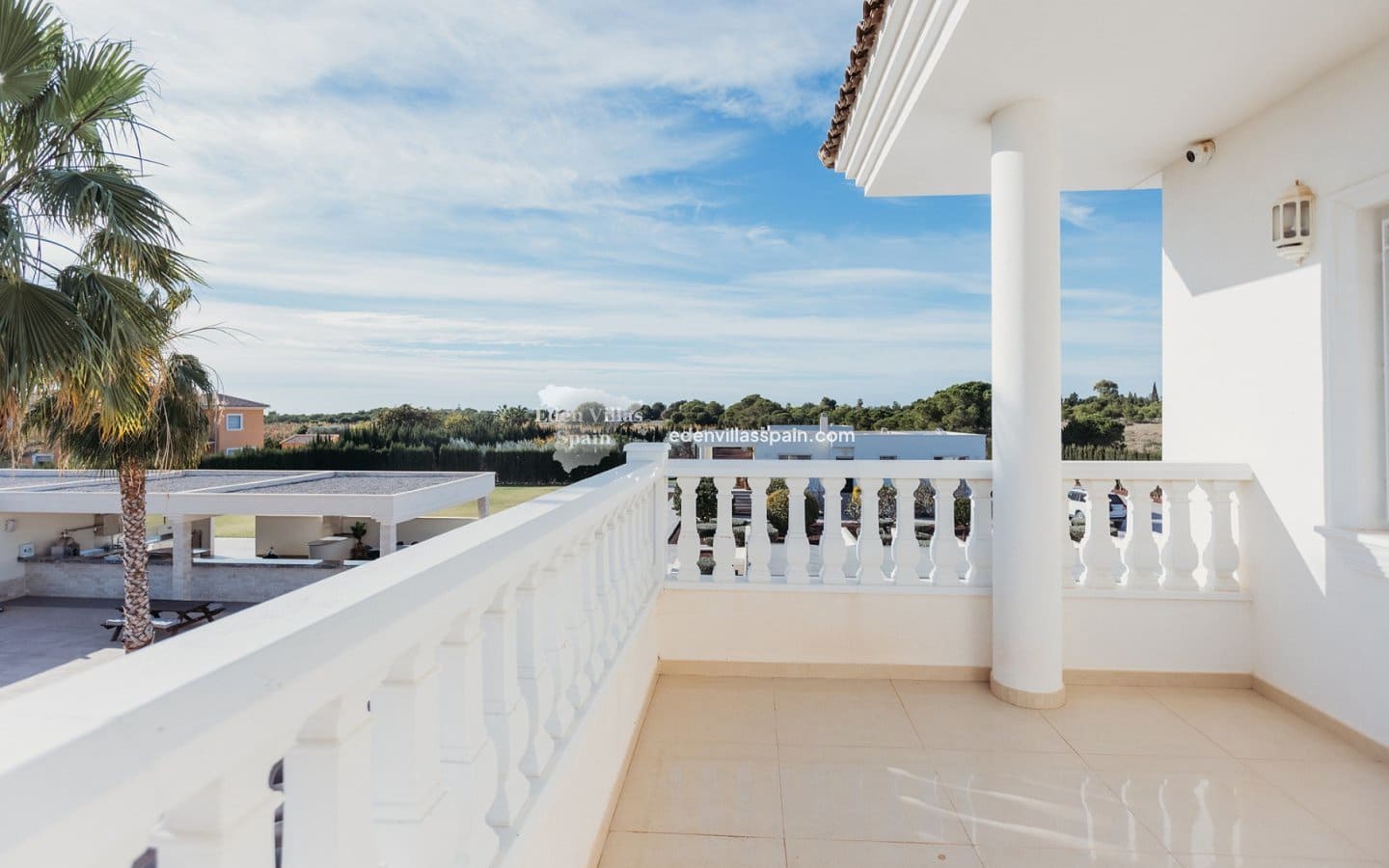 9 soveværelse Finca/Landehus til salg i Santa Pola med swimmingpool - € 2.000.000 (Ref: 9009359)