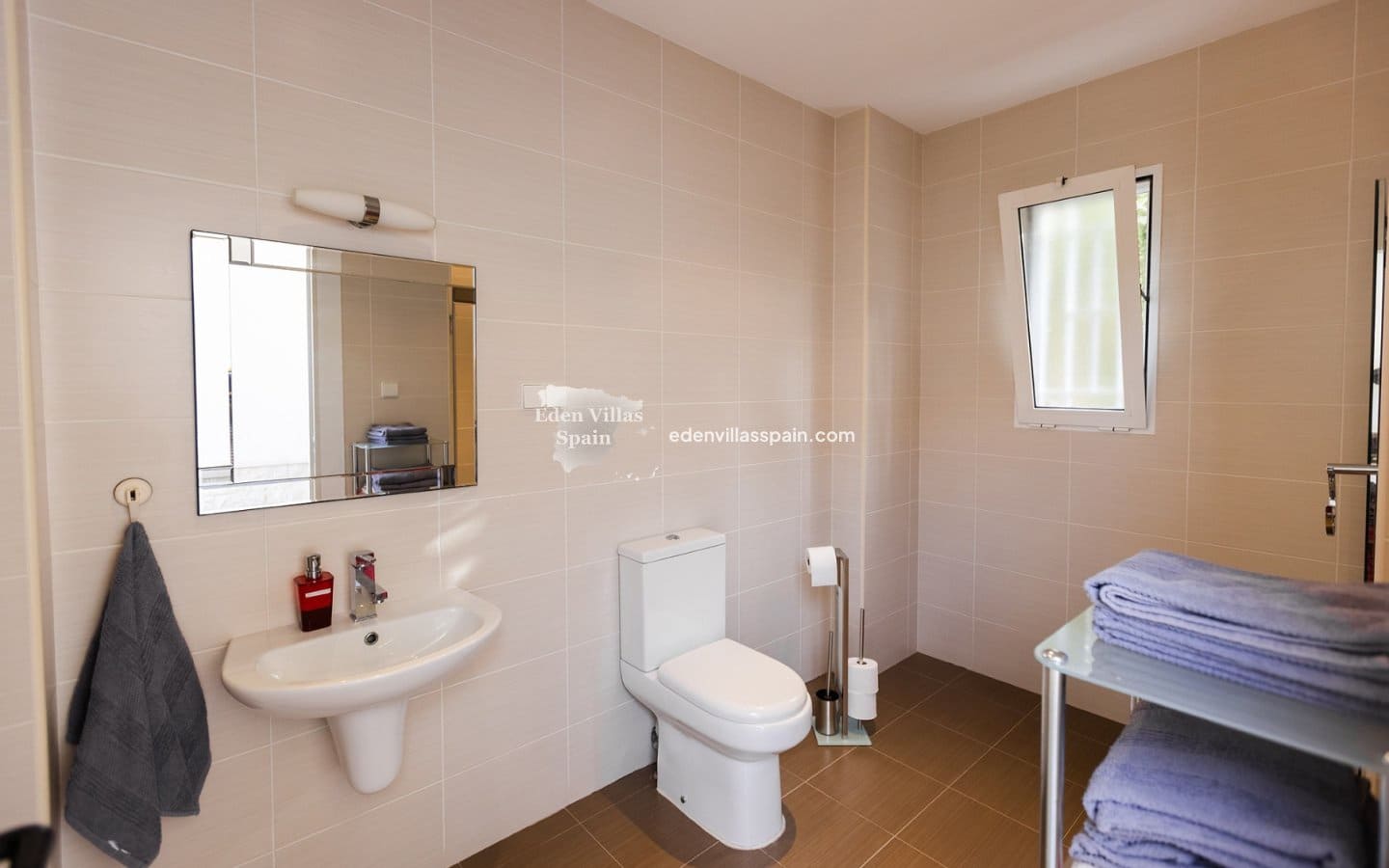 9 soveværelse Finca/Landehus til salg i Santa Pola med swimmingpool - € 2.000.000 (Ref: 9009359)