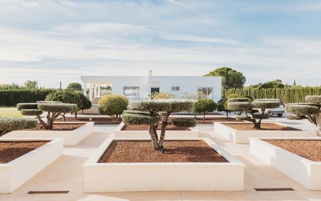 9 soveværelse Finca/Landehus til salg i Santa Pola med swimmingpool - € 2.000.000 (Ref: 9009359)