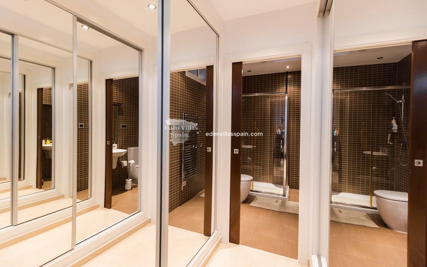 9 soveværelse Finca/Landehus til salg i Santa Pola med swimmingpool - € 2.000.000 (Ref: 9009359)