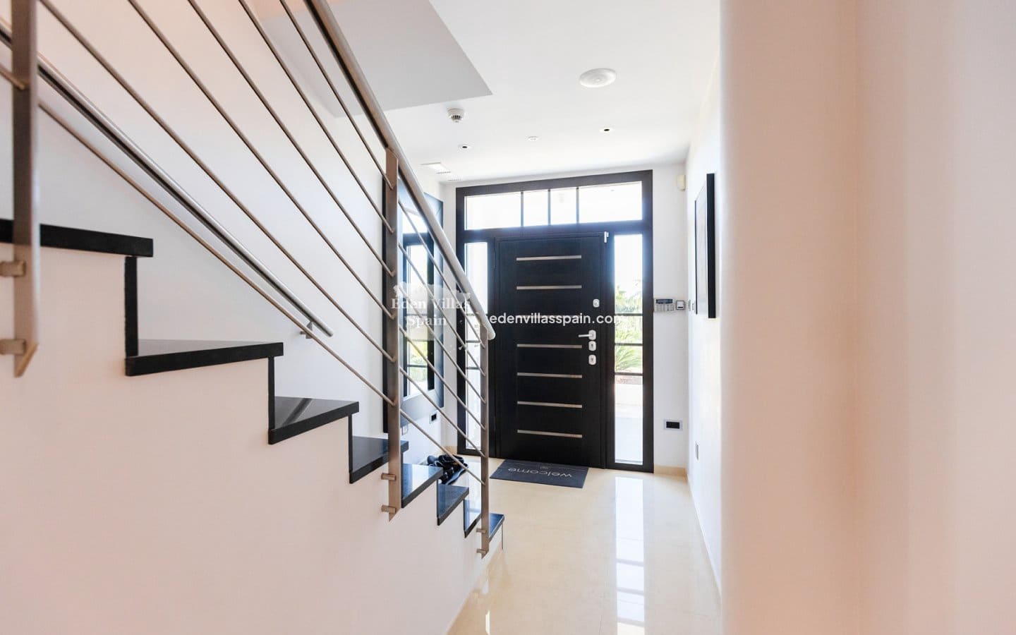 9 soveværelse Finca/Landehus til salg i Santa Pola med swimmingpool - € 2.000.000 (Ref: 9009359)